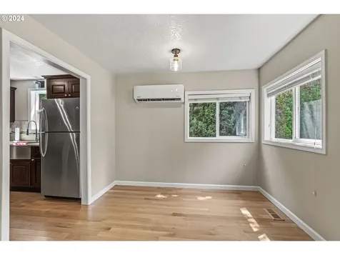 4729 Sw Buddington Street Portland OR 97219