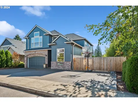 15262 SE Mia Court Clackamas OR 97015