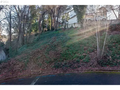 1686 SE Mcbrod Avenue Milwaukie OR 97222