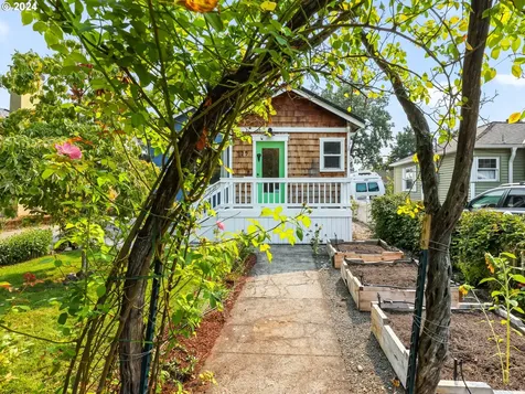 129 W 23rd Street Vancouver WA 98660