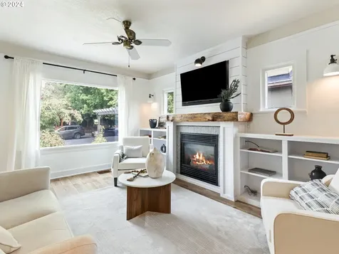 129 W 23rd Street Vancouver WA 98660