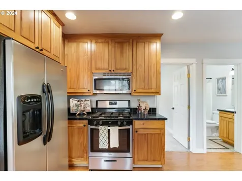 1848 Se 6th Avenue Camas WA 98607