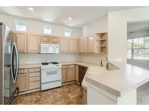 1517 NE 65th Avenue Hillsboro OR 97124
