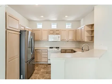 1517 NE 65th Avenue Hillsboro OR 97124