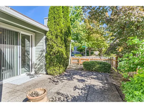 1517 NE 65th Avenue Hillsboro OR 97124