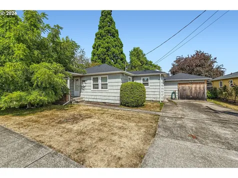 2823 18th Avenue Forest Grove OR 97116