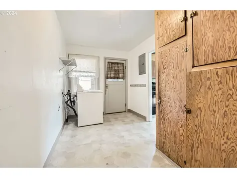2823 18th Avenue Forest Grove OR 97116
