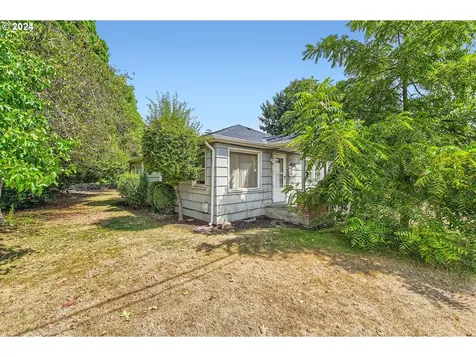 2823 18th Avenue Forest Grove OR 97116