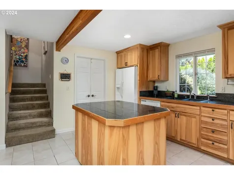 12225 Sw Marion Street Portland OR 97223