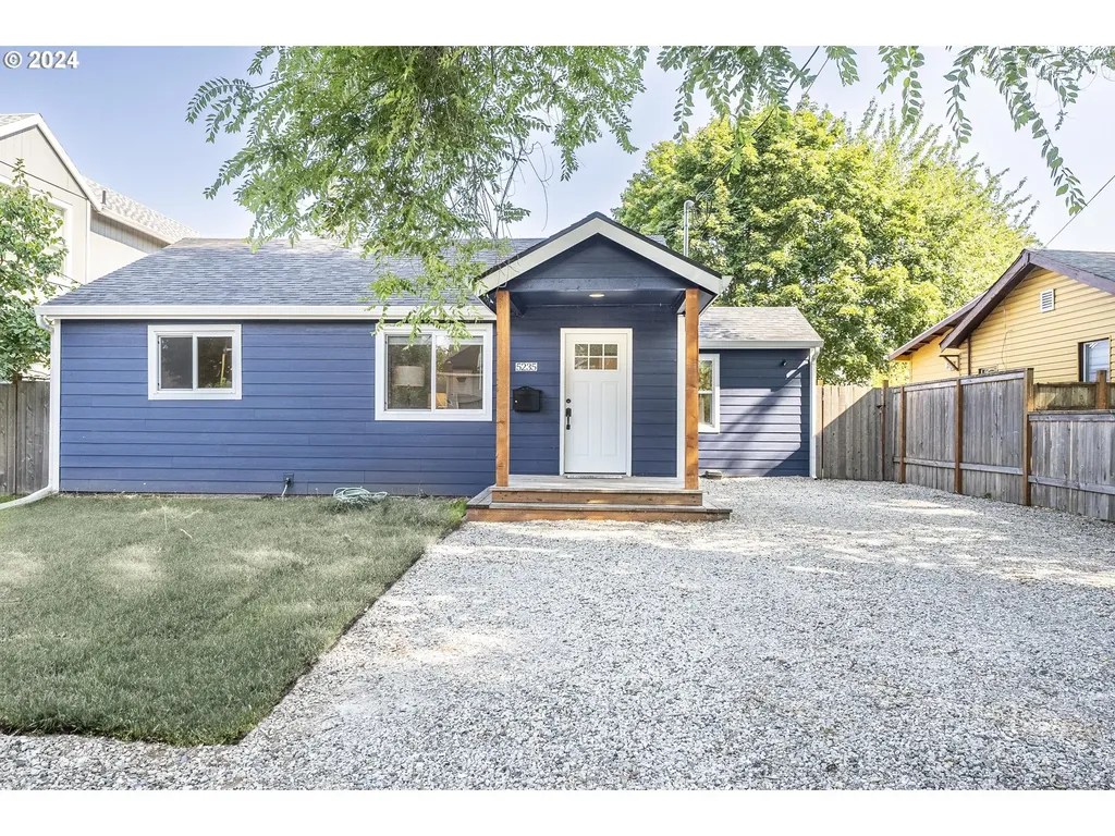 5235 Se Henderson Street Portland OR 97206