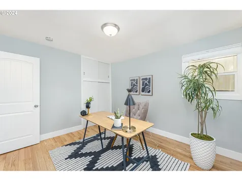 5235 Se Henderson Street Portland OR 97206