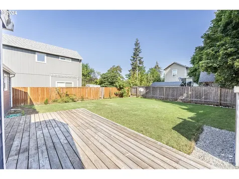 5235 Se Henderson Street Portland OR 97206