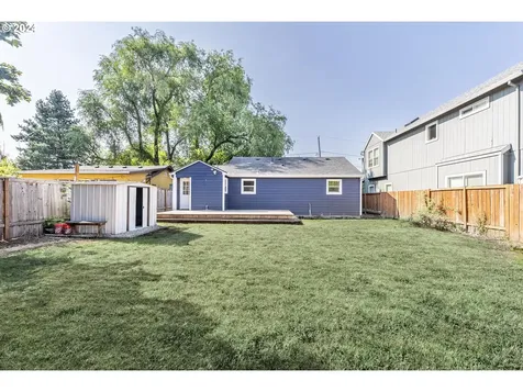 5235 Se Henderson Street Portland OR 97206