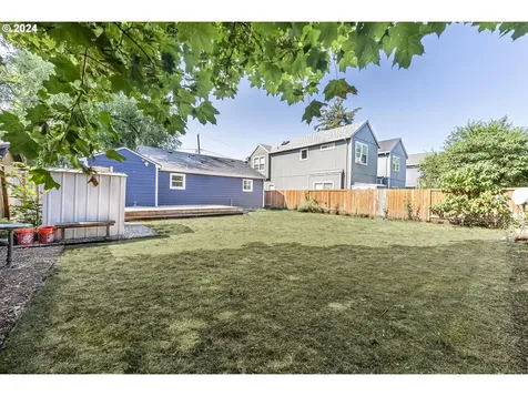 5235 Se Henderson Street Portland OR 97206