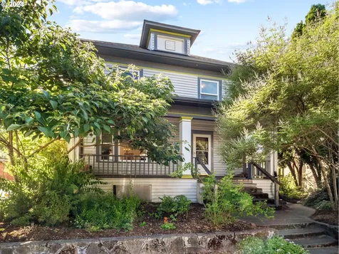 3025 SE 8th Avenue Portland OR 97202