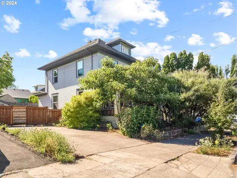 3025 SE 8th Avenue Portland OR 97202