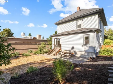 3025 SE 8th Avenue Portland OR 97202