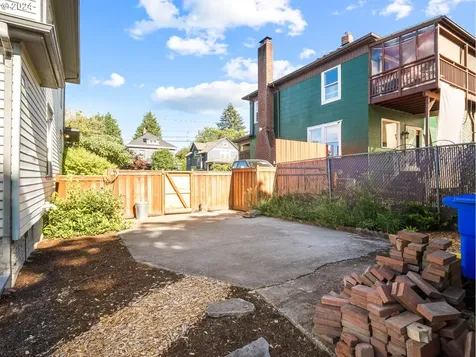 3025 SE 8th Avenue Portland OR 97202