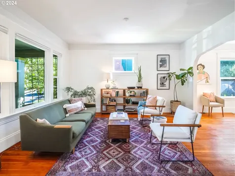 3025 SE 8th Avenue Portland OR 97202