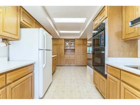 1400 SE 121st Avenue Vancouver WA 98683
