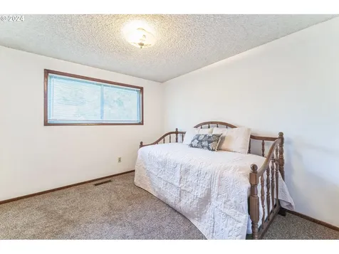 1400 SE 121st Avenue Vancouver WA 98683