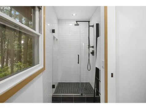 3240 SW Underwood Drive Portland OR 97225
