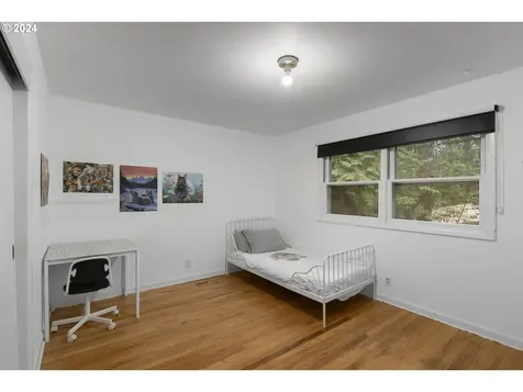 3240 SW Underwood Drive Portland OR 97225