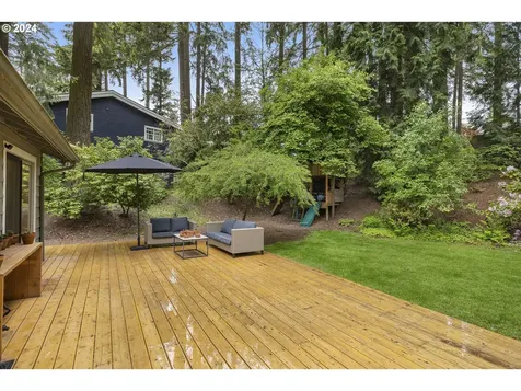 3240 SW Underwood Drive Portland OR 97225