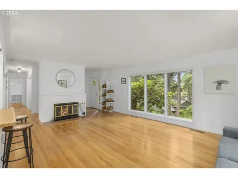 3240 SW Underwood Drive Portland OR 97225