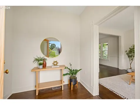8915 N Portsmouth Avenue Portland OR 97203