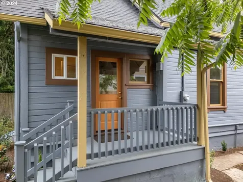 8915 N Portsmouth Avenue Portland OR 97203