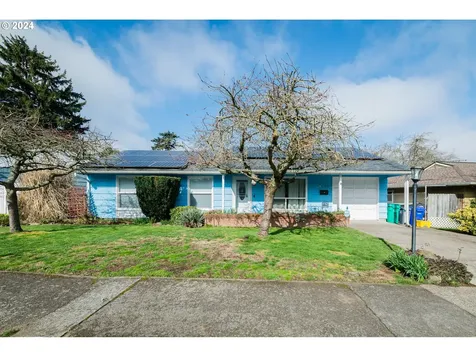 9025 N Gilbert Avenue Portland OR 97203