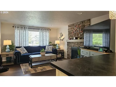 2168 15th Street Springfield OR 97477