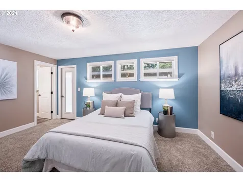 15951 S Brook Court Oregon City OR 97045