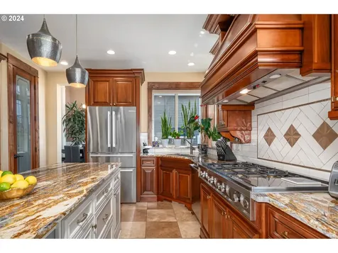 4817 Nw Highpoint Drive Camas WA 98607
