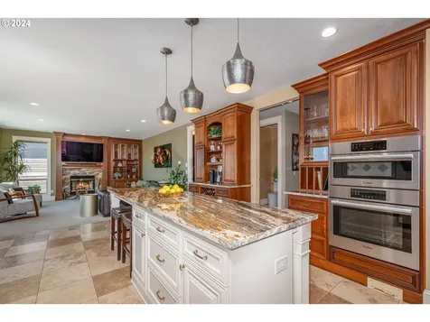 4817 Nw Highpoint Drive Camas WA 98607