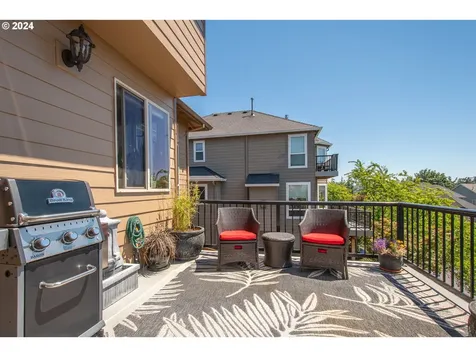 4817 Nw Highpoint Drive Camas WA 98607