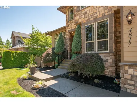 4817 Nw Highpoint Drive Camas WA 98607