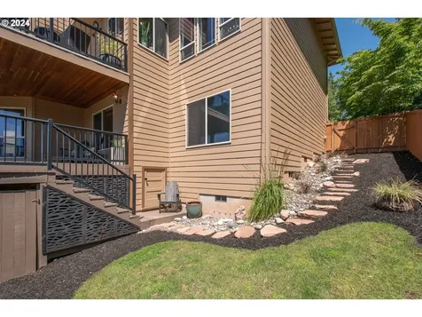 4817 Nw Highpoint Drive Camas WA 98607