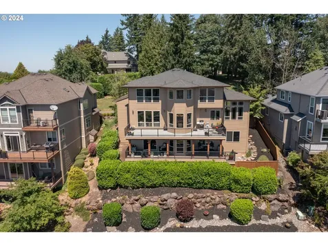 4817 Nw Highpoint Drive Camas WA 98607