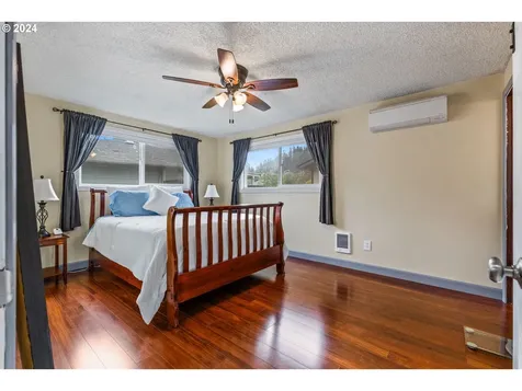 825 Evergreen Drive Creswell OR 97426