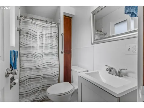 825 Evergreen Drive Creswell OR 97426