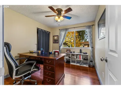 825 Evergreen Drive Creswell OR 97426