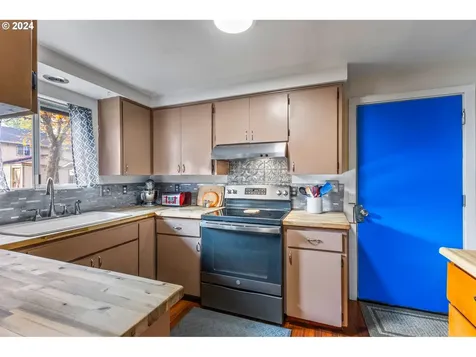 825 Evergreen Drive Creswell OR 97426