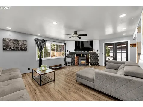 21731 SE Ash Street Gresham OR 97030