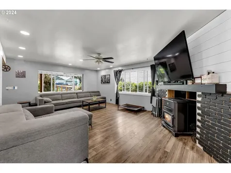 21731 SE Ash Street Gresham OR 97030