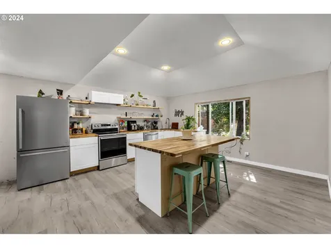 21731 SE Ash Street Gresham OR 97030