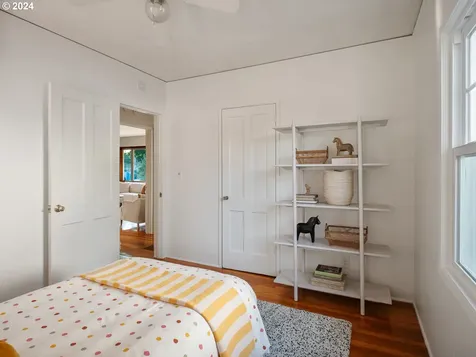10054 Ne Weidler Street Portland OR 97220