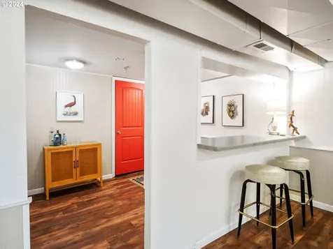 10054 Ne Weidler Street Portland OR 97220