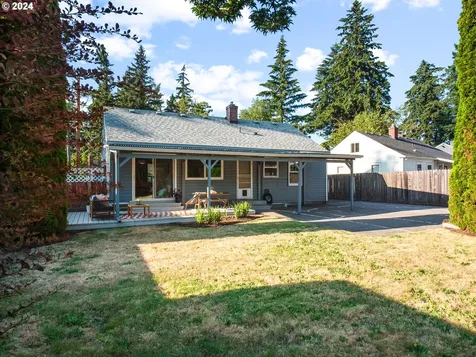 10054 Ne Weidler Street Portland OR 97220